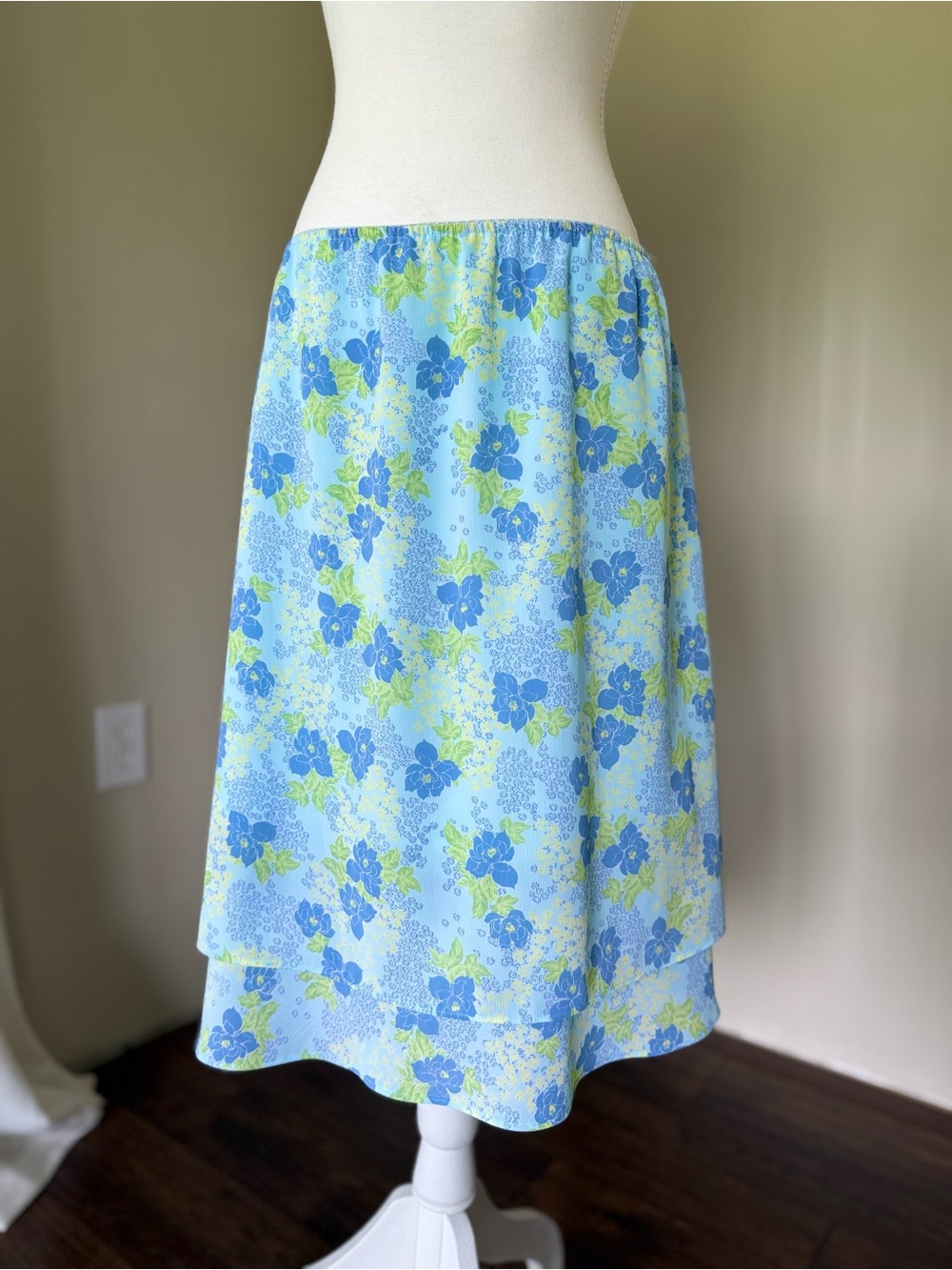 Vintage appàrelle Light Blue Floral Midi Skirt tiered ruffles chiffon skirt - Picture 4 of 7